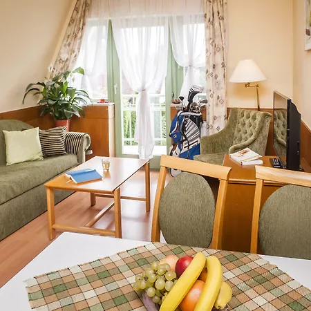 Club Hotel