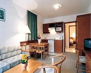 Club Hotell 3*